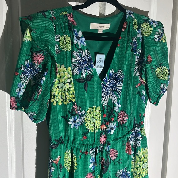 Loft green flower dress SP and medium - Picture 2 of 8